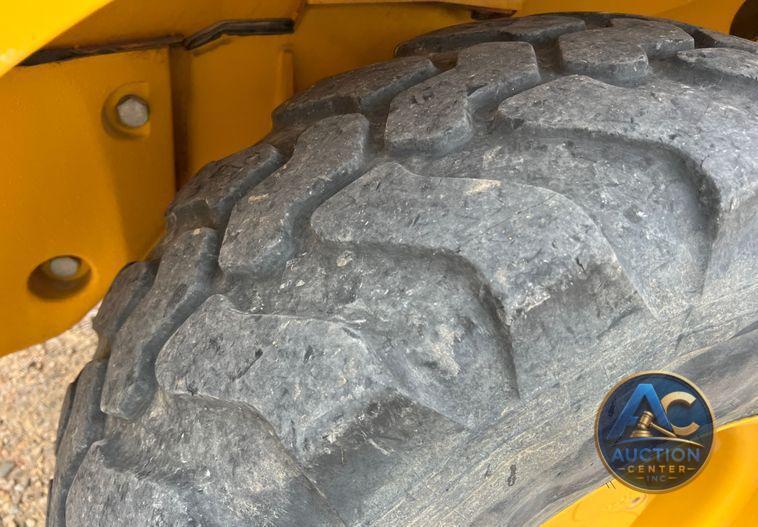 2016 John Deere 324K  wheel loader