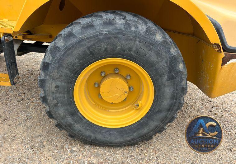 2016 John Deere 324K  wheel loader