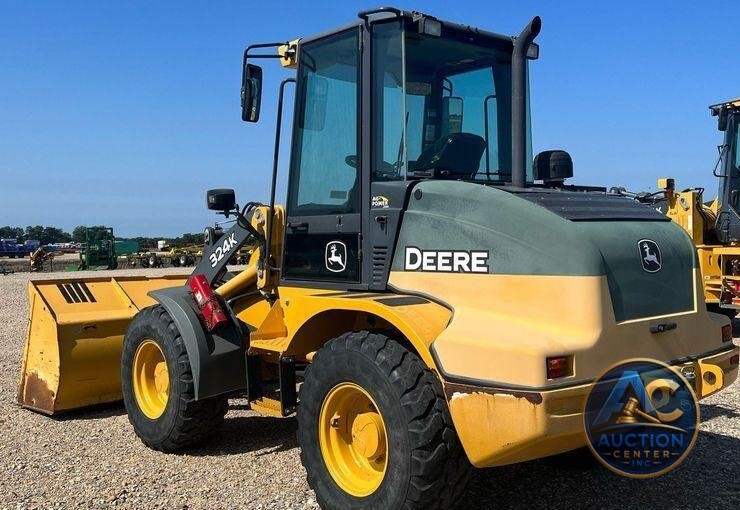 2016 John Deere 324K  wheel loader