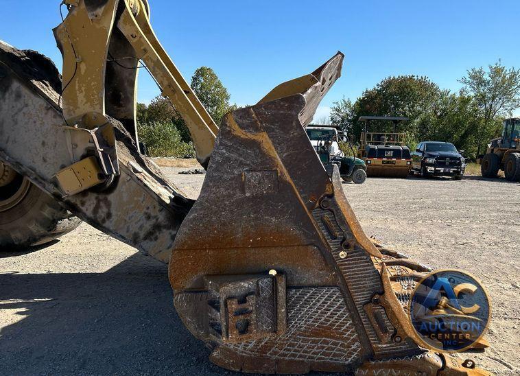 2013 Caterpillar 988H  wheel loader