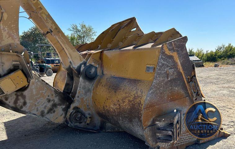 2013 Caterpillar 988H  wheel loader