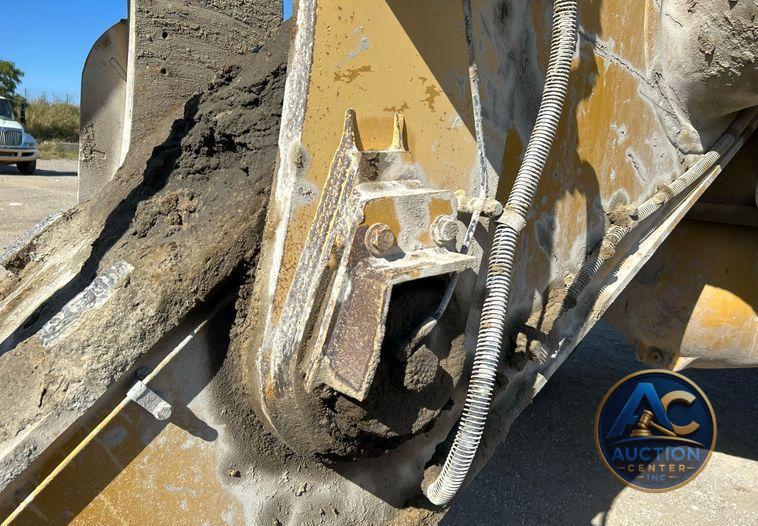 2013 Caterpillar 988H  wheel loader