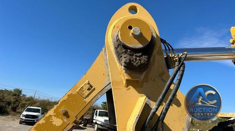 2013 Caterpillar 988H  wheel loader