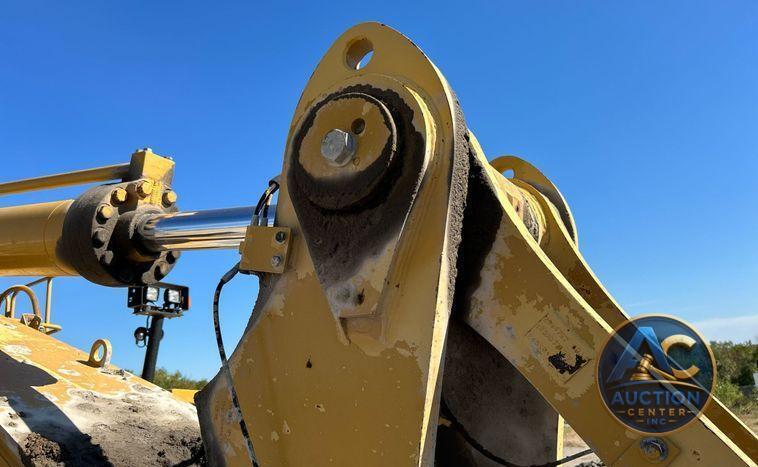 2013 Caterpillar 988H  wheel loader