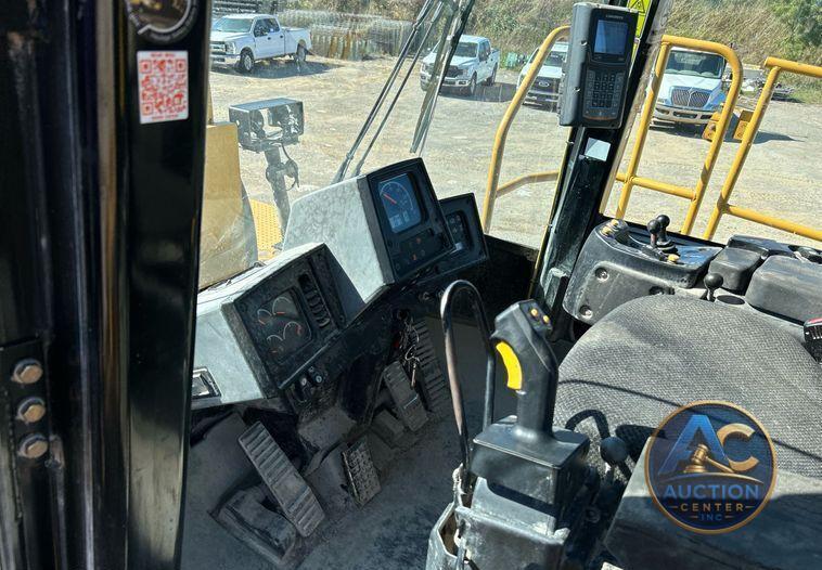 2013 Caterpillar 988H  wheel loader