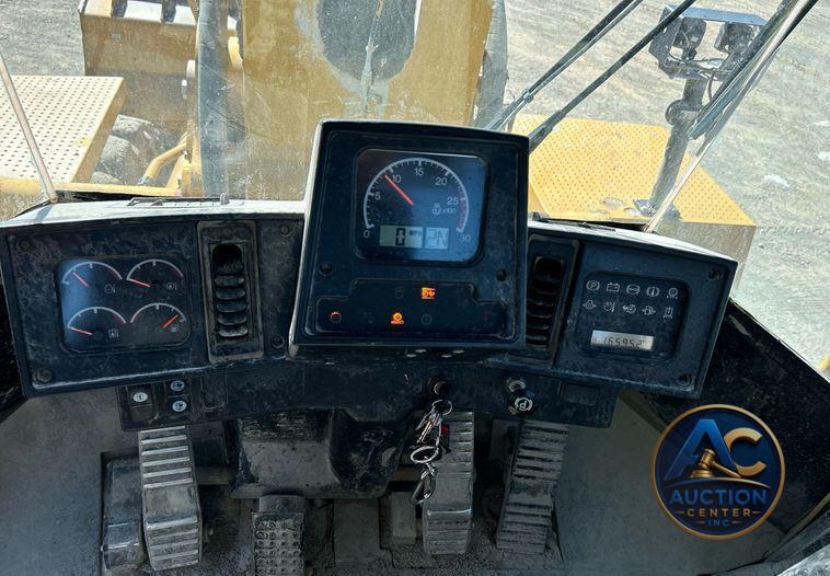 2013 Caterpillar 988H  wheel loader
