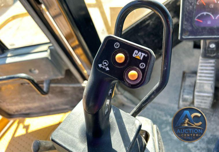 2013 Caterpillar 988H  wheel loader