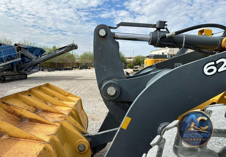 2017 John Deere 624K-II  wheel loader