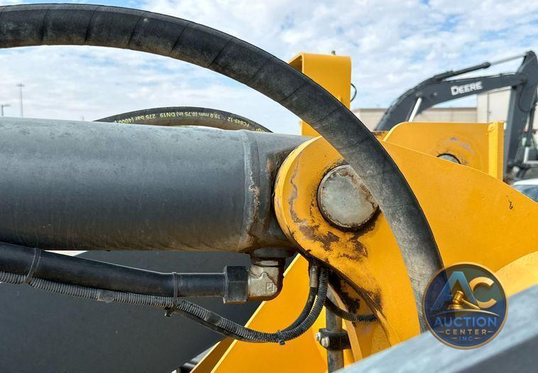 2017 John Deere 624K-II  wheel loader
