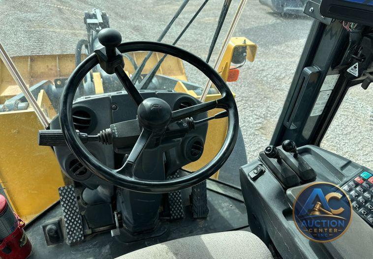 2017 John Deere 624K-II  wheel loader