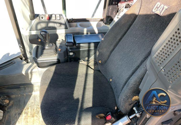 2017 Caterpillar 966M  wheel loader