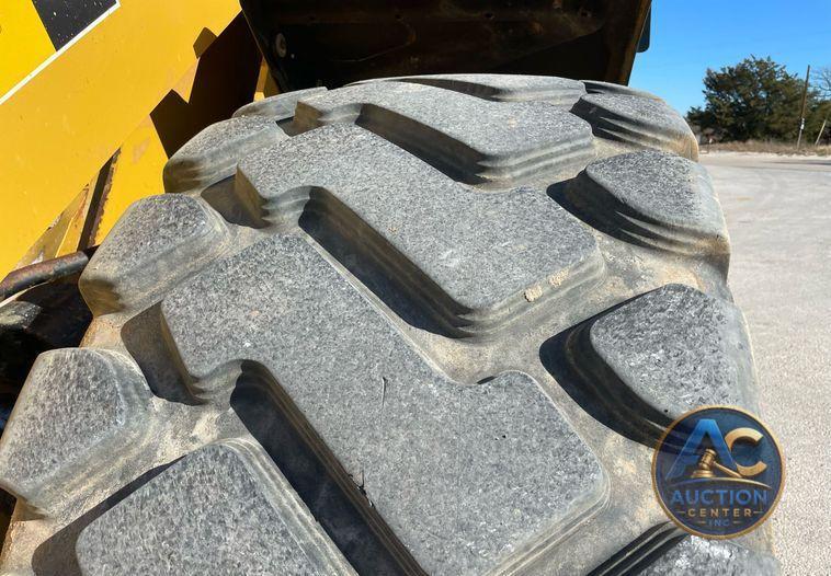 2017 Caterpillar 966M  wheel loader