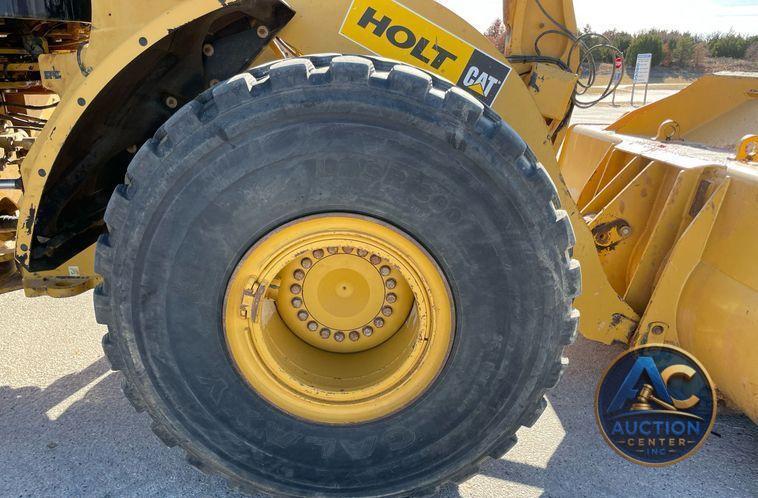 2017 Caterpillar 966M  wheel loader