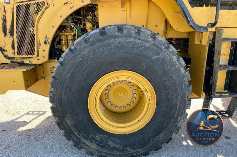 2017 Caterpillar 966M  wheel loader