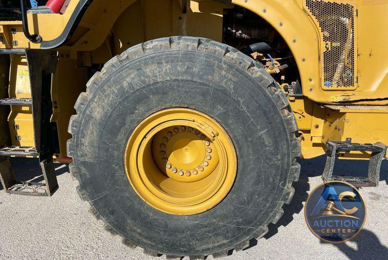 2017 Caterpillar 966M  wheel loader
