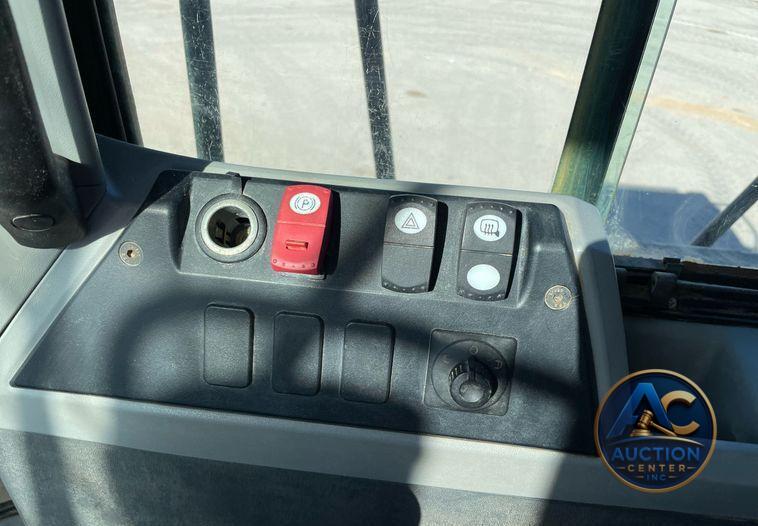 2017 Caterpillar 966M  wheel loader