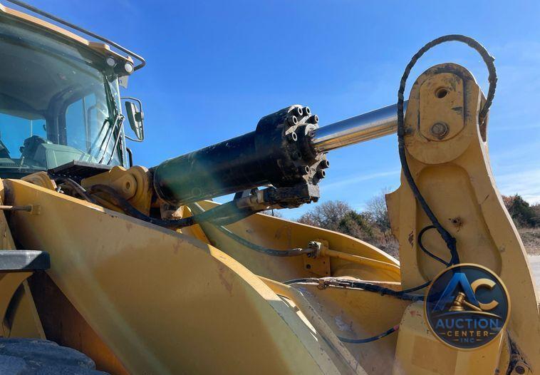 2015 Caterpillar 972M  wheel loader