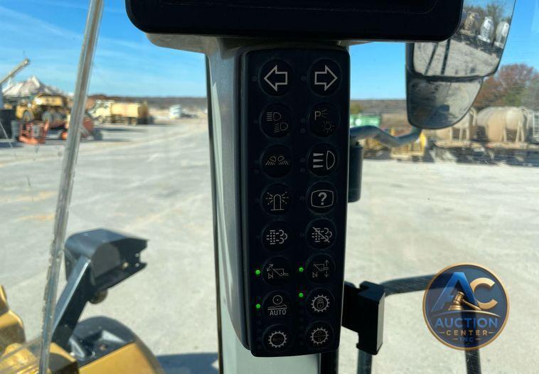 2015 Caterpillar 972M  wheel loader