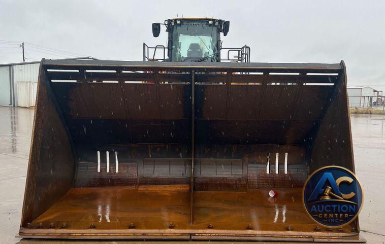 2020 John Deere 844L  wheel loader