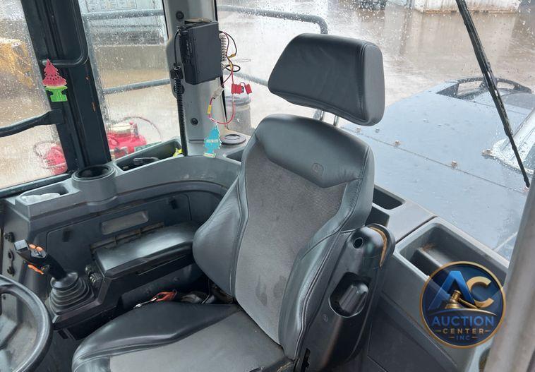 2020 John Deere 844L  wheel loader