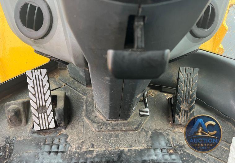 2020 John Deere 844L  wheel loader