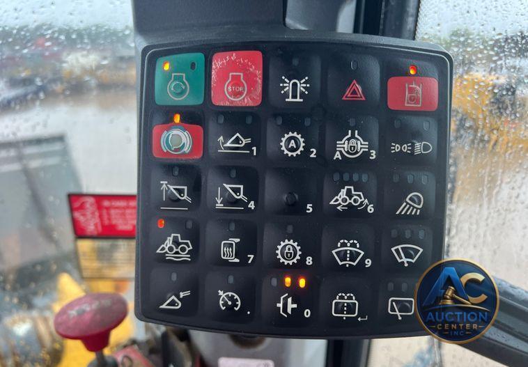 2020 John Deere 844L  wheel loader