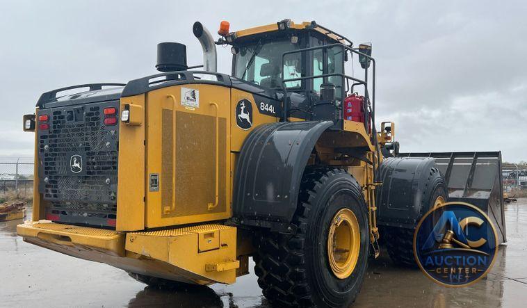 2020 John Deere 844L  wheel loader
