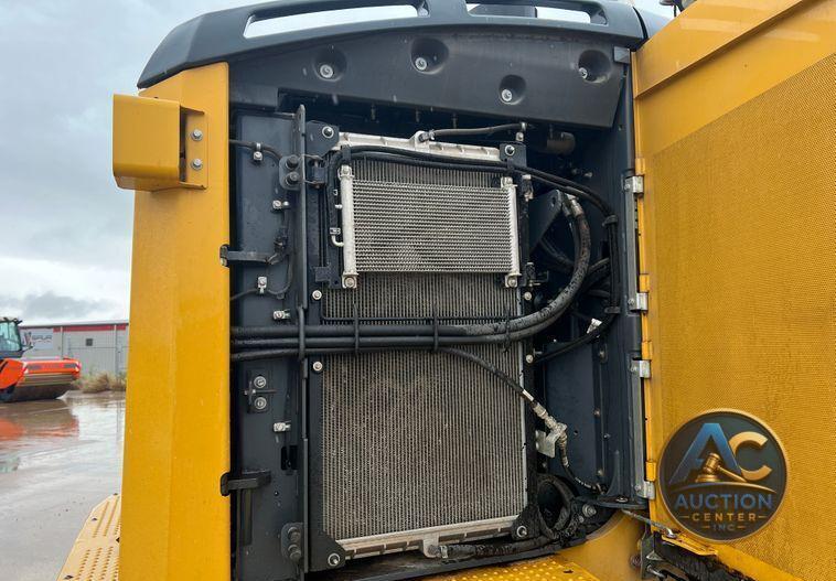 2020 John Deere 844L  wheel loader