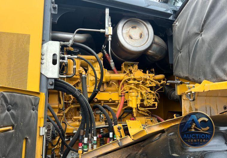 2020 John Deere 844L  wheel loader