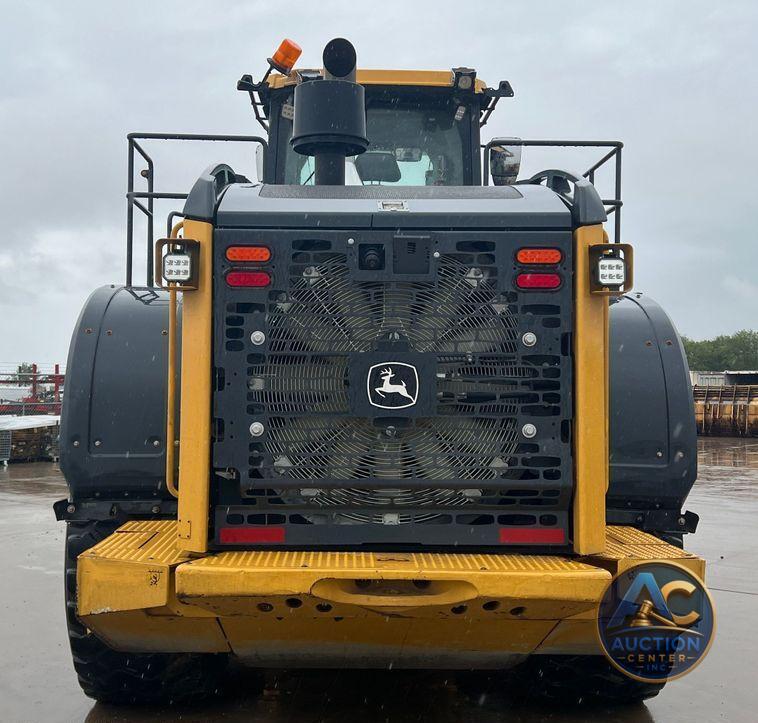 2020 John Deere 844L  wheel loader