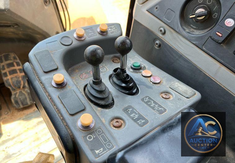 2013 Caterpillar 966K  wheel loader