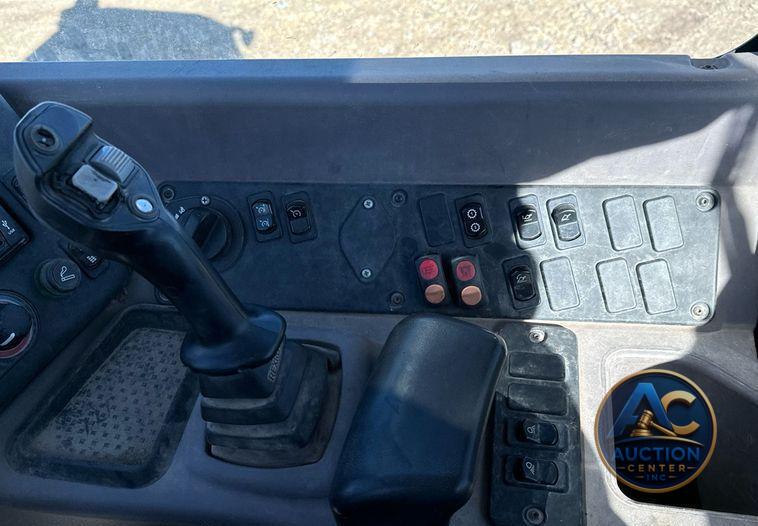 2016 Case 321F  wheel loader