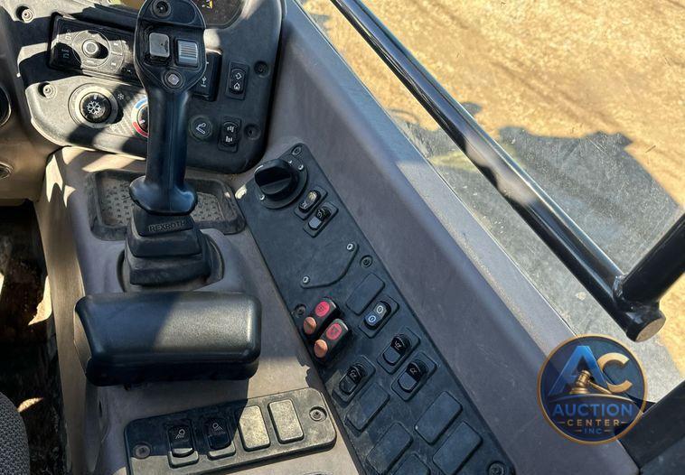2016 Case 321F  wheel loader