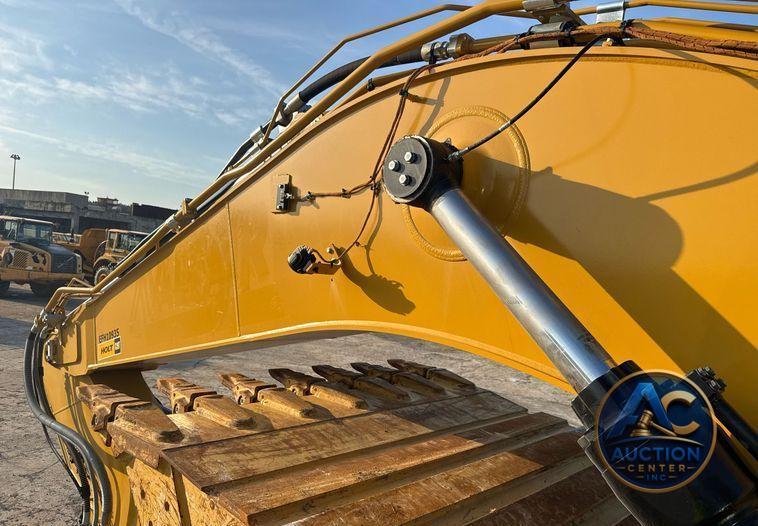 2024 Caterpillar 340 excavator