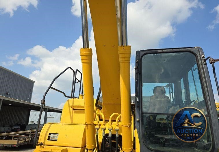 2013 Komatsu PC240LC-10 excavator