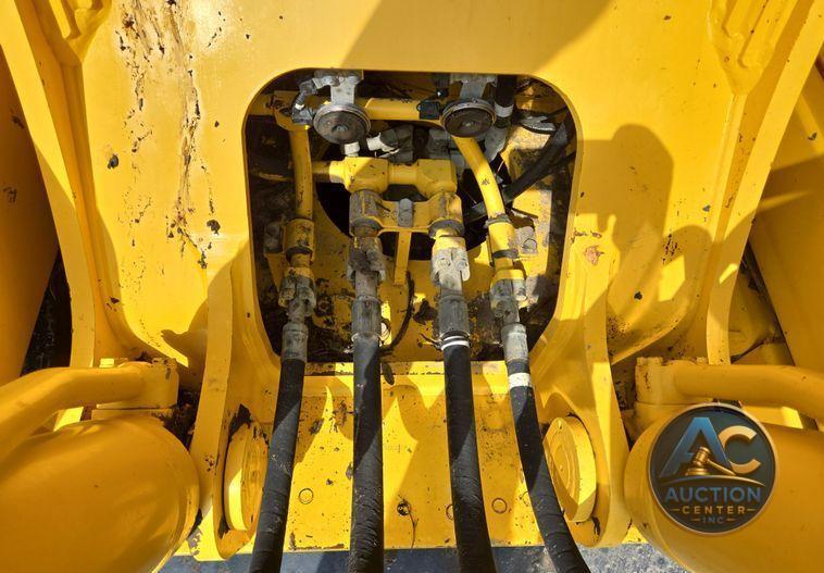 2013 Komatsu PC240LC-10 excavator