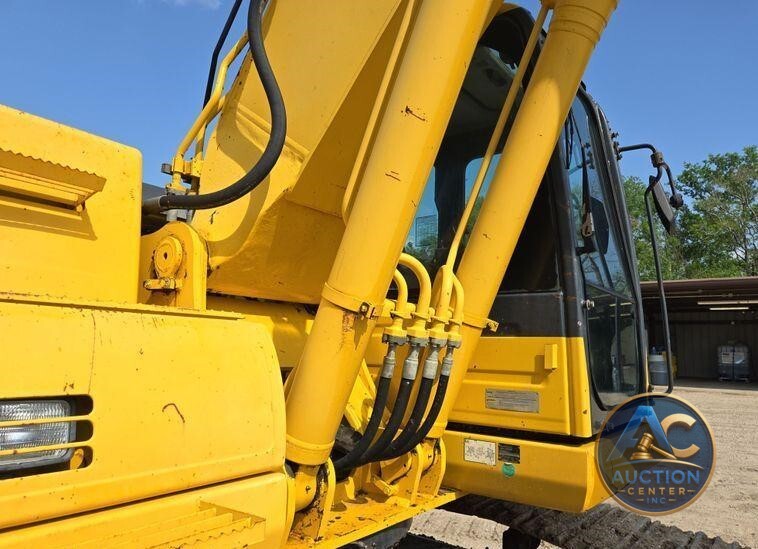 2013 Komatsu PC240LC-10 excavator