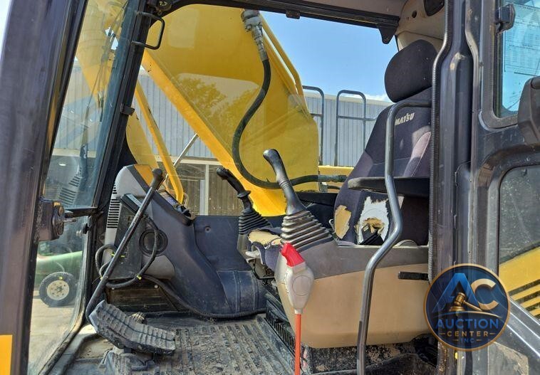 2013 Komatsu PC240LC-10 excavator