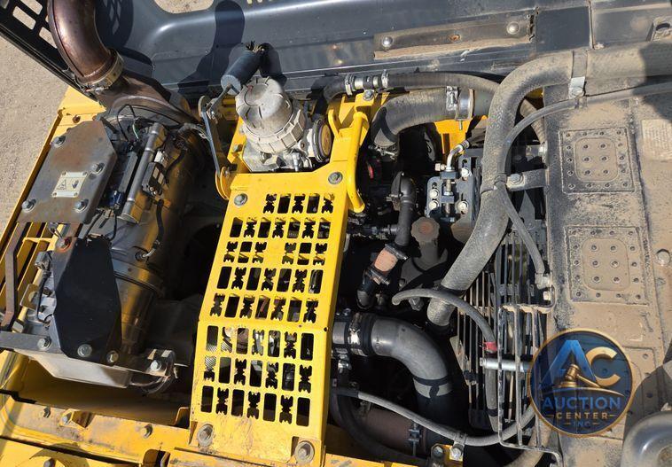 2013 Komatsu PC240LC-10 excavator