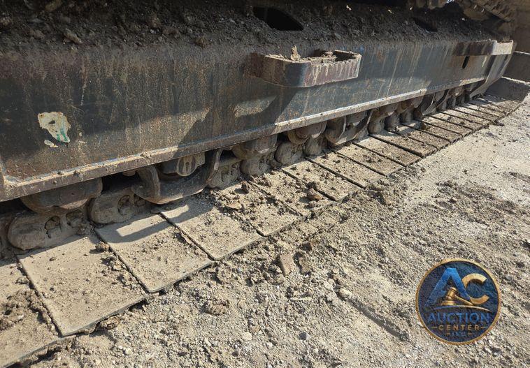 2013 Komatsu PC240LC-10 excavator