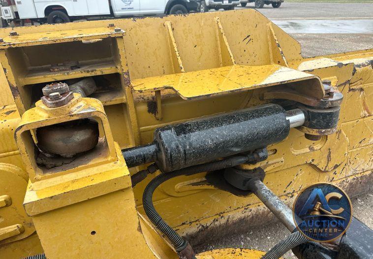 2013 Caterpillar D6N LGP dozer