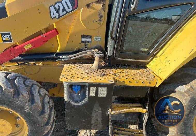 2021 Caterpillar 420ST HRC backhoe