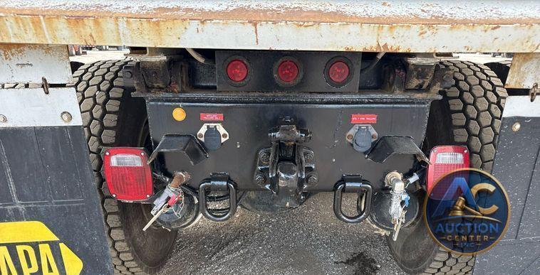 2003 Freightliner FL112 dump truck