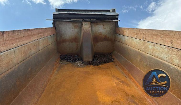 2003 Freightliner FL112 dump truck