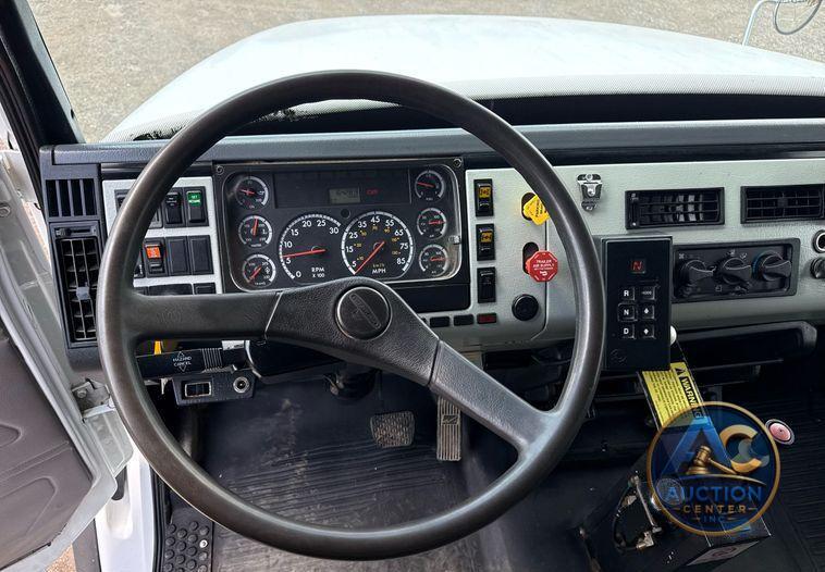 2003 Freightliner FL112 dump truck