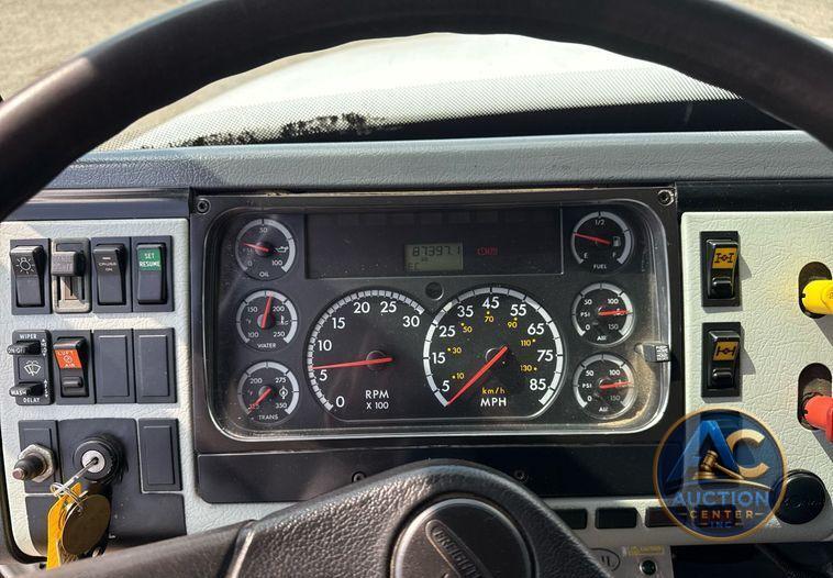 2003 Freightliner FL112 dump truck