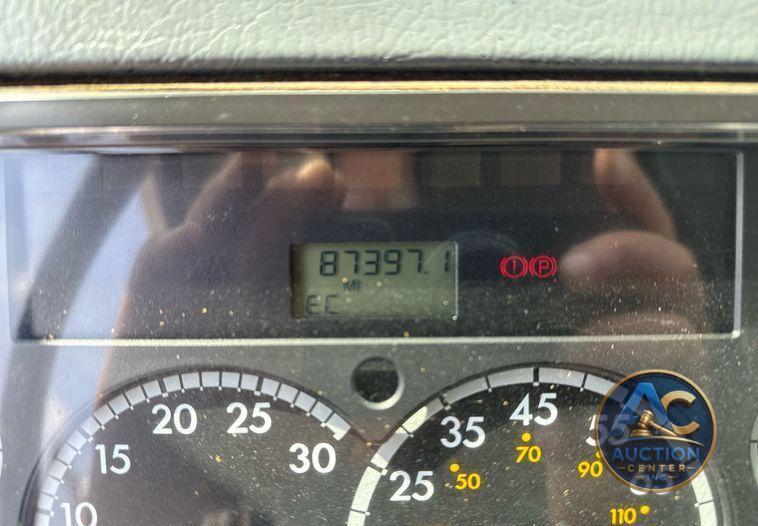 2003 Freightliner FL112 dump truck