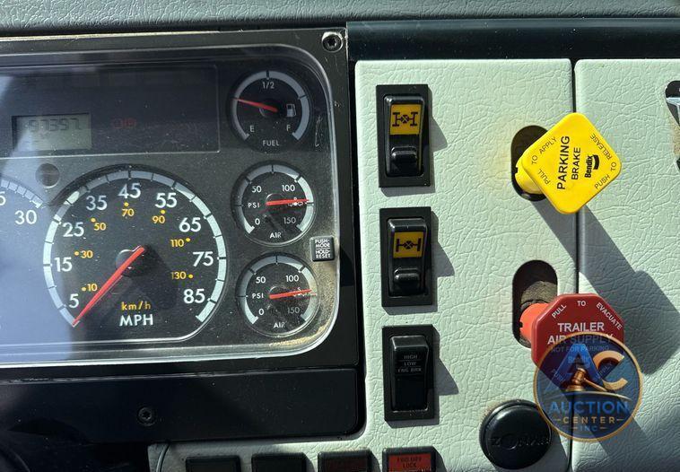 2003 Freightliner FL112 dump truck