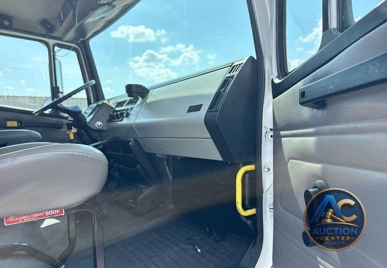 2003 Freightliner FL112 dump truck