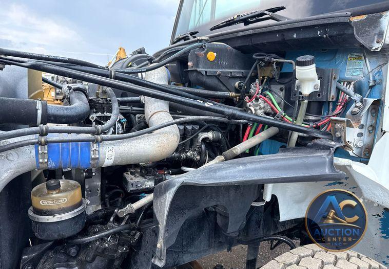 2003 Freightliner FL112 dump truck